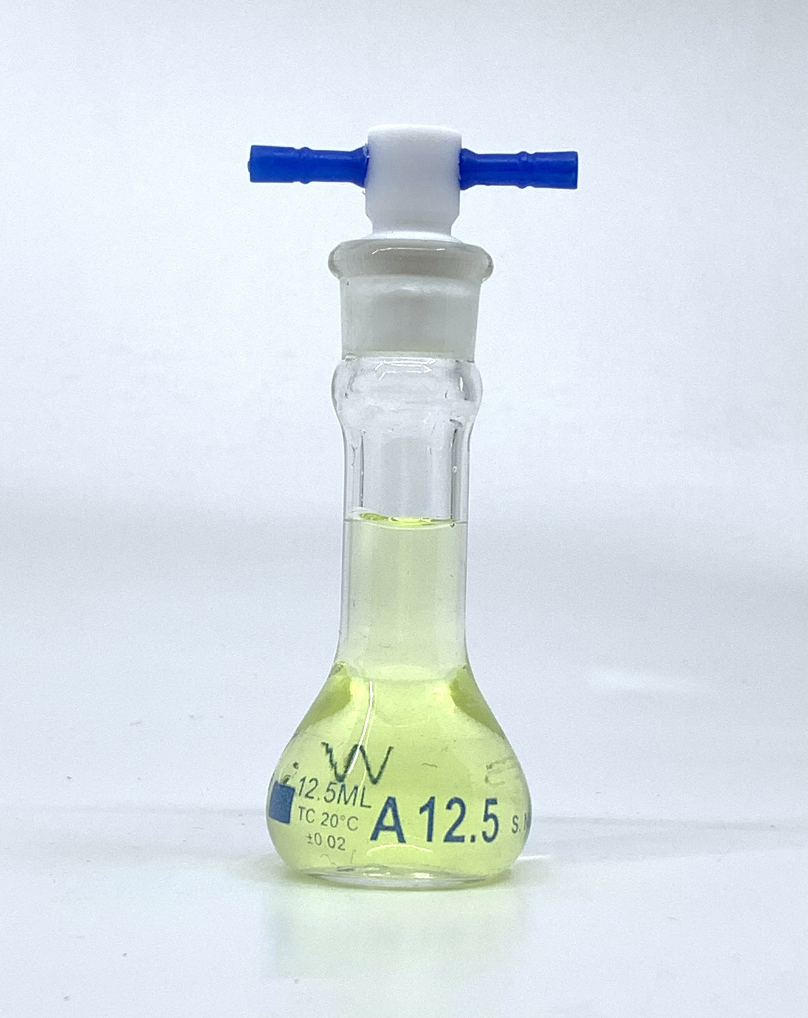 Serialized and Certified Volumetric Flask, Class A, Wide Mouth, With PTFE Stopper, Odd sizes, As Per USP Standards